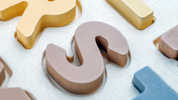 英語スピーチ原稿の単語の語尾が「滑る、消える、詰まる」を改善する トップ画像